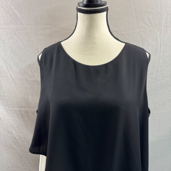Bianca Nygard Sleeveless Blouse Asymmetrical Hem - Picture 2 of 4